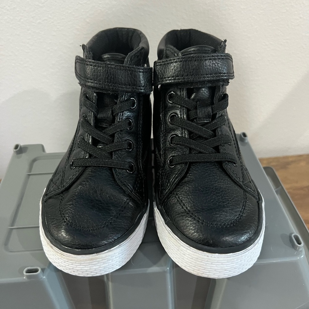 Children’s place Black High-Top‎ Kids Sneakers size 11